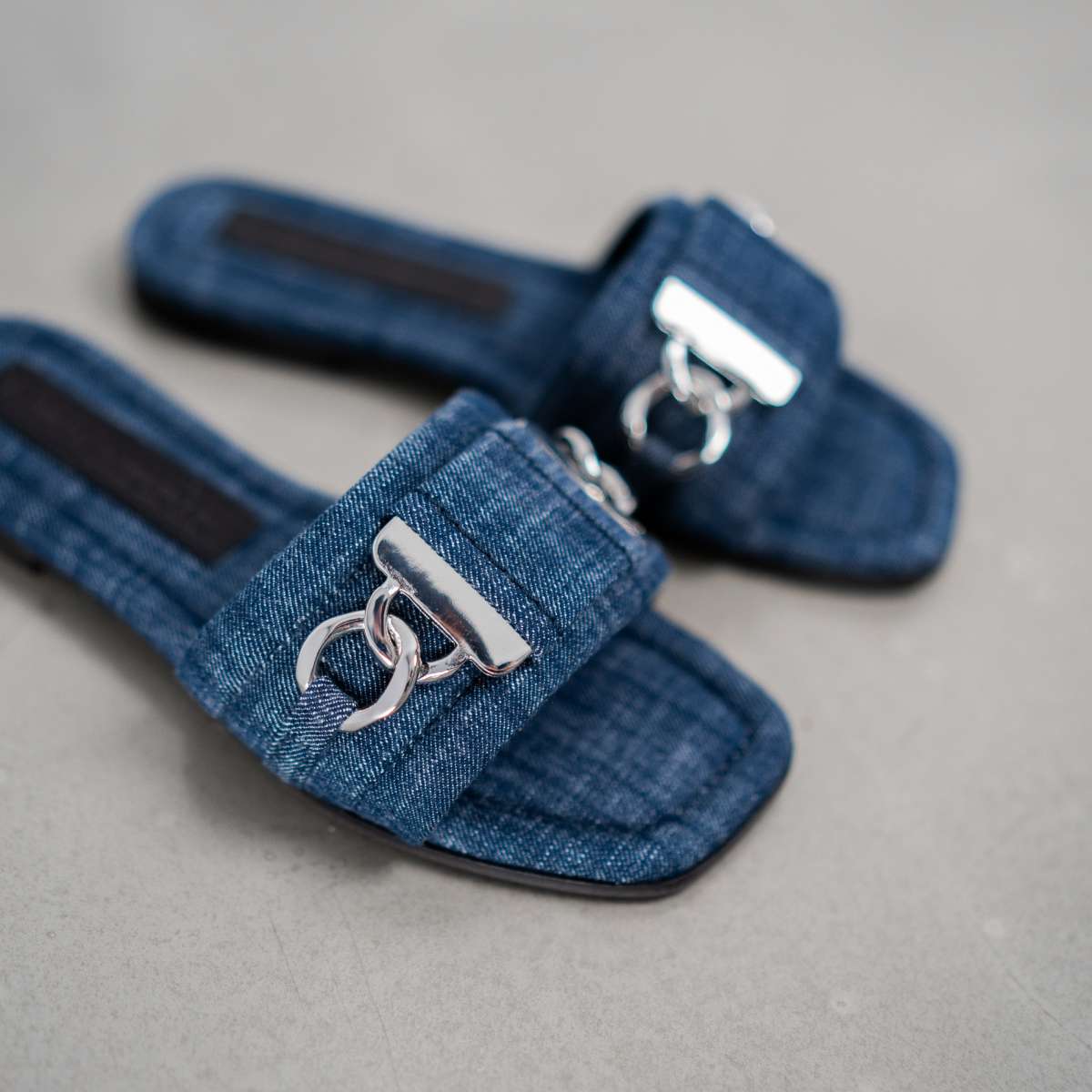 Kennel & Schmenger 31 93510 Indigo Silver