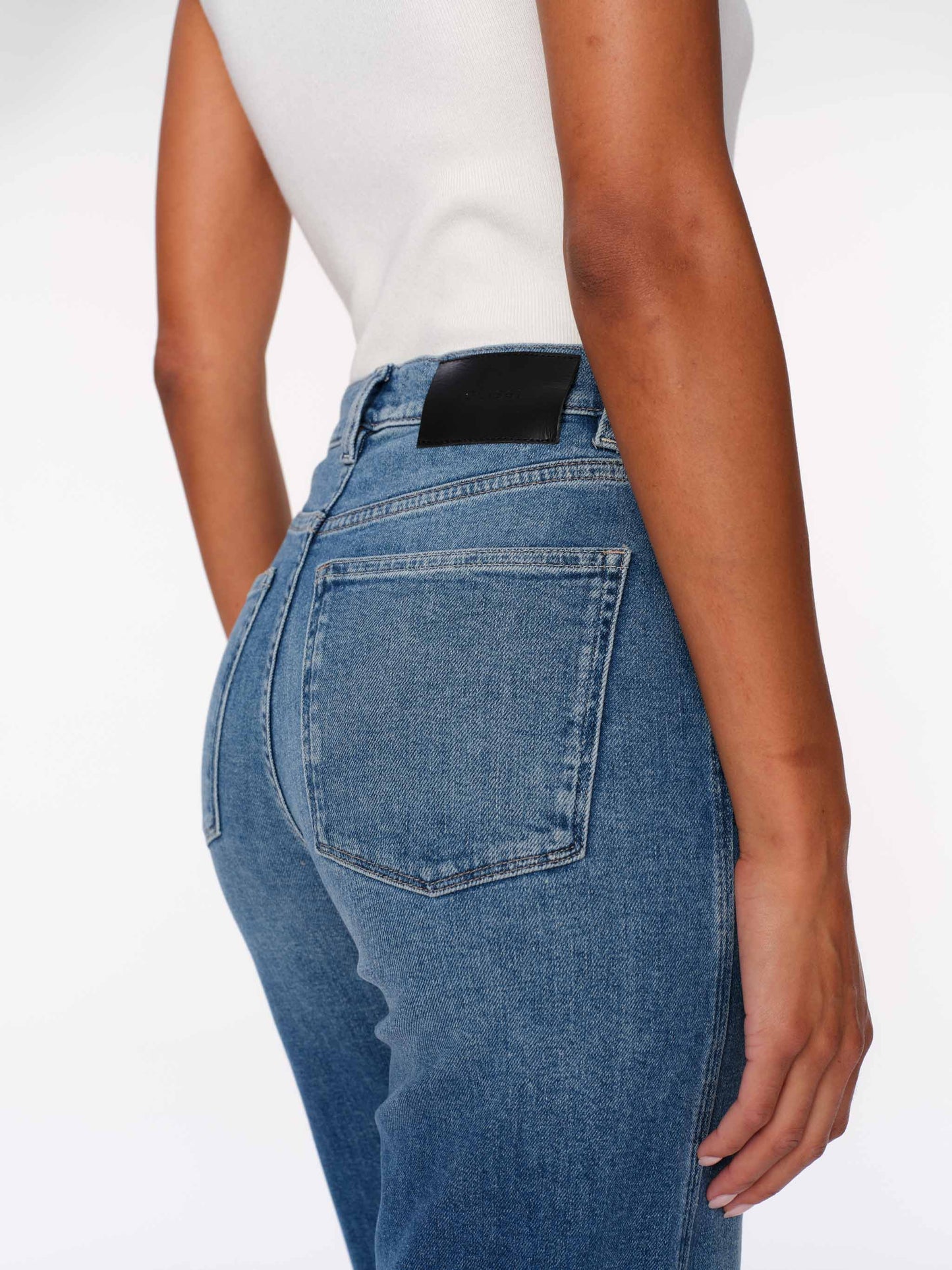 DL1961 Thea boyfriend 13868 Wythe Cuffed