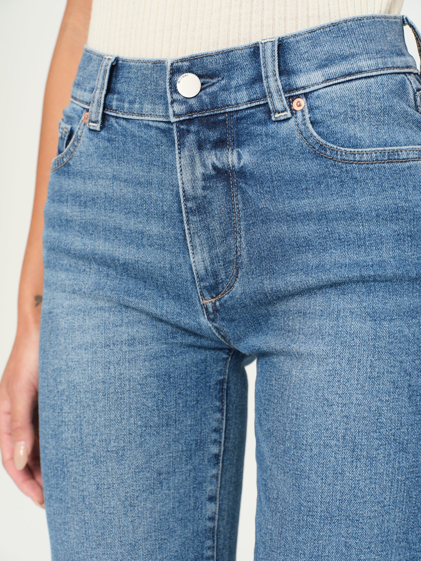 DL1961 Mara straight 13612 Driggs
