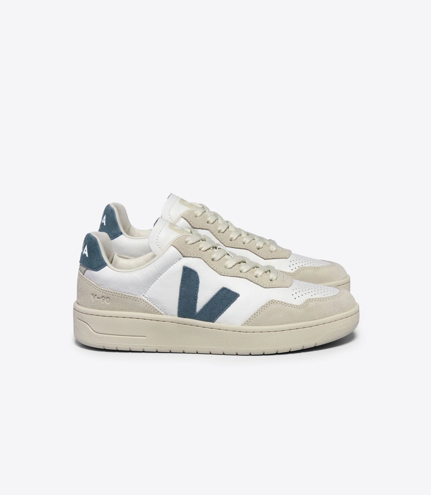 Veja VD2003845A370 Extra White