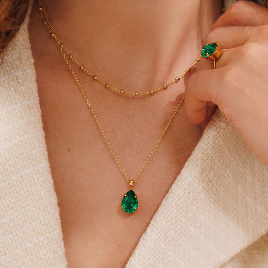Caroline Svedbom Mini drop necklace gold Majestic green