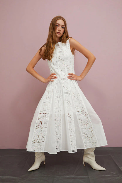 Isabelle Blanche A103 White